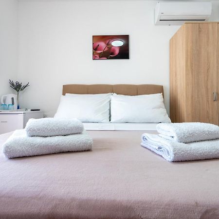 Apartments Glorija Неум Номер фото