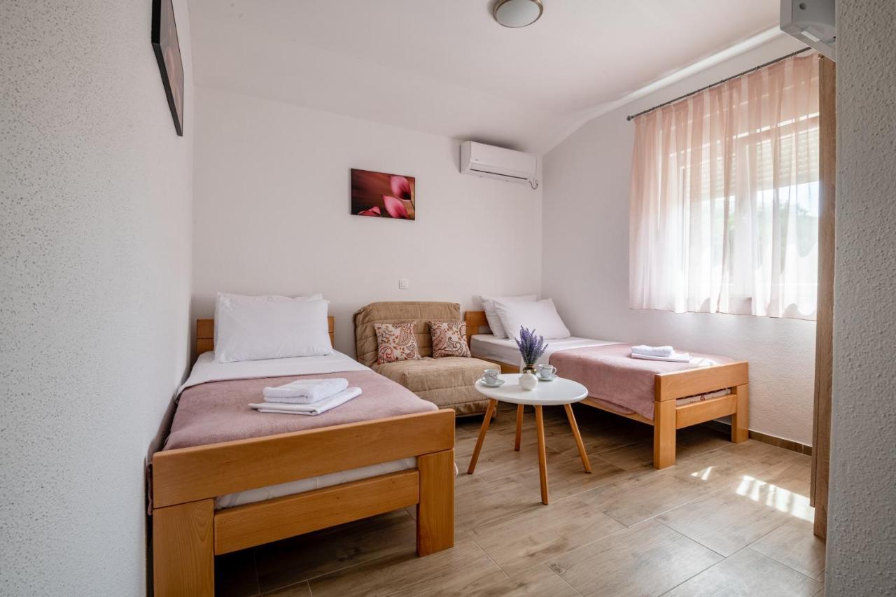 Apartments Glorija Неум Экстерьер фото