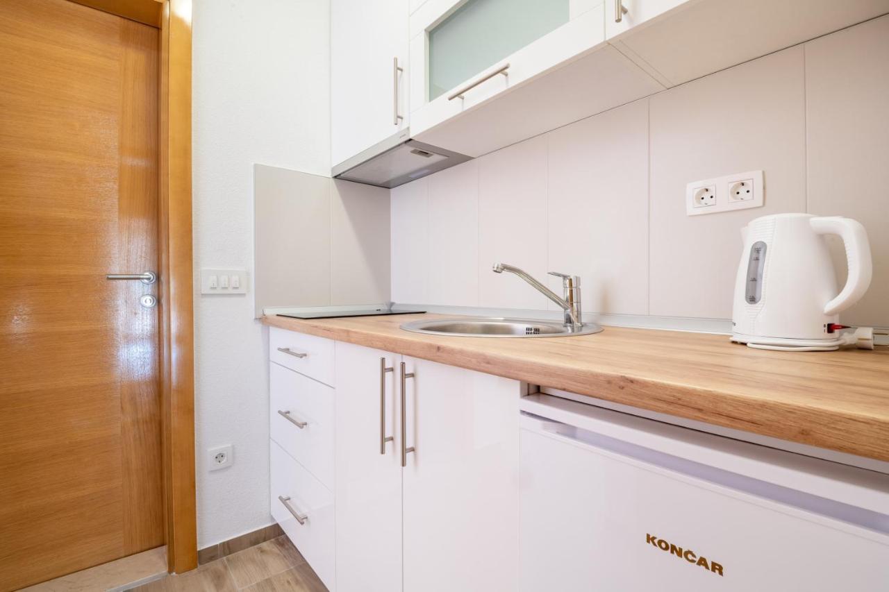 Apartments Glorija Неум Экстерьер фото