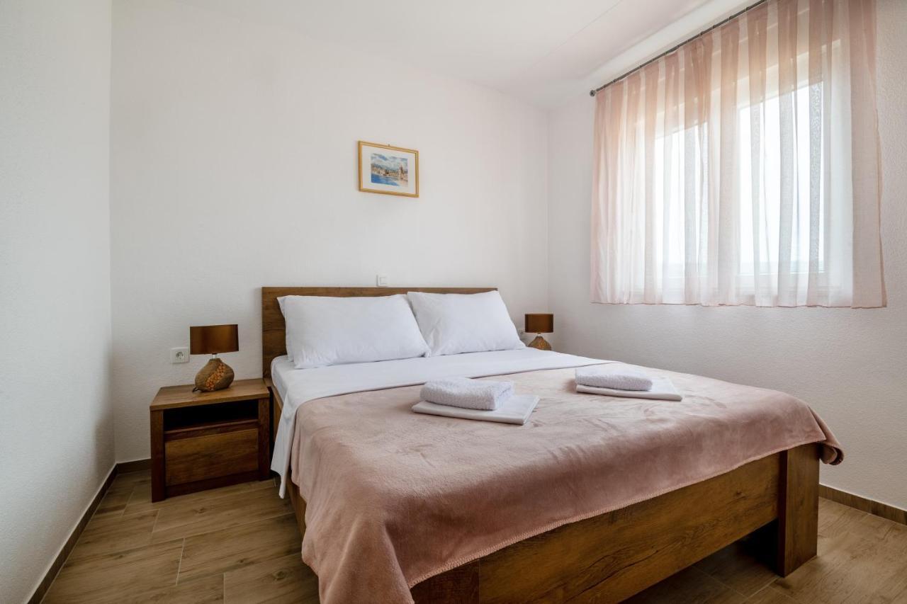 Apartments Glorija Неум Экстерьер фото