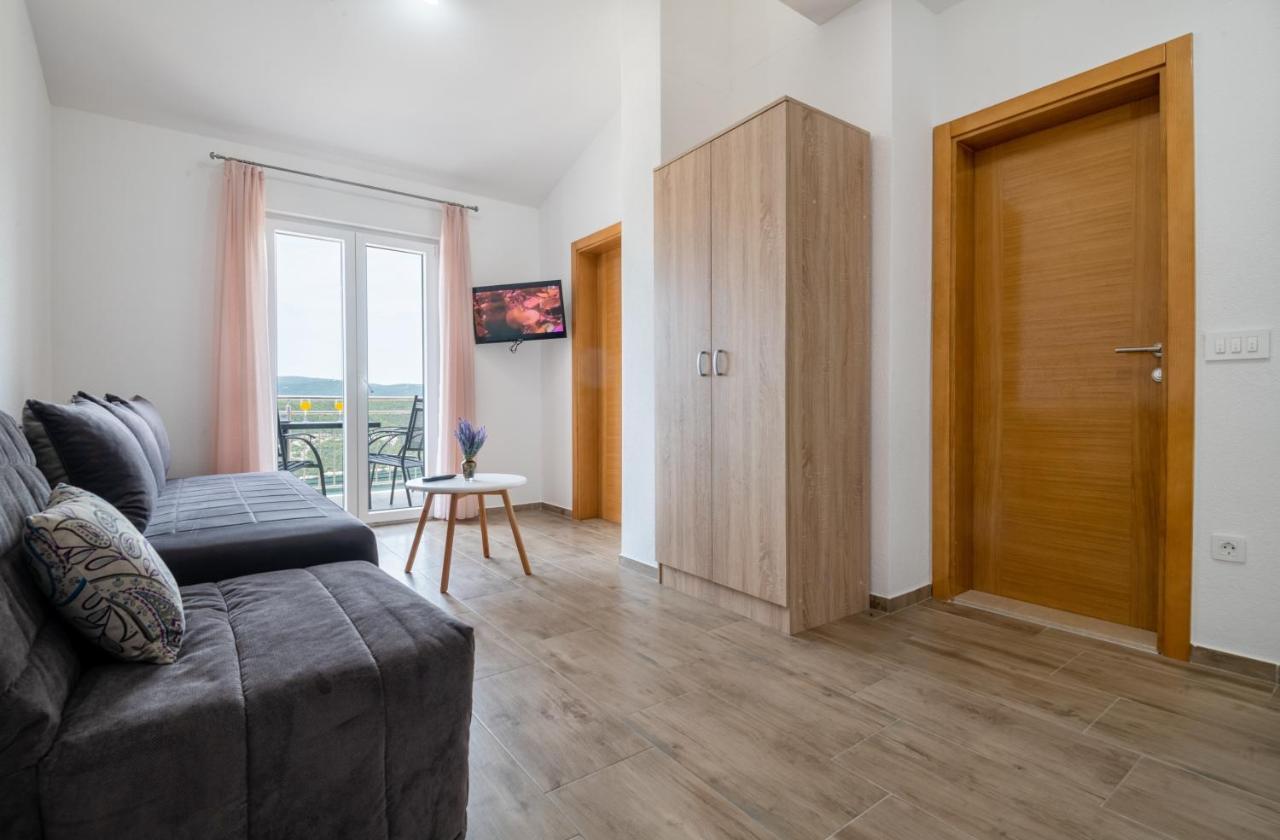 Apartments Glorija Неум Экстерьер фото