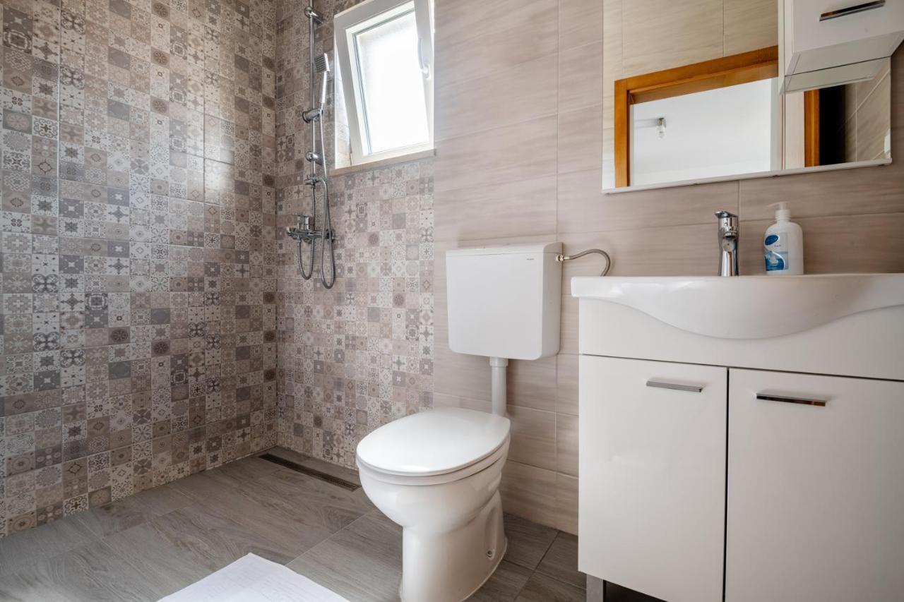 Apartments Glorija Неум Экстерьер фото