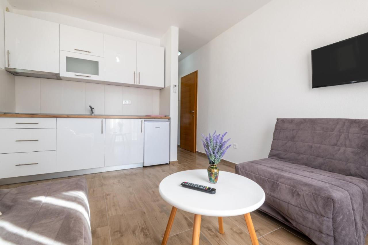 Apartments Glorija Неум Экстерьер фото