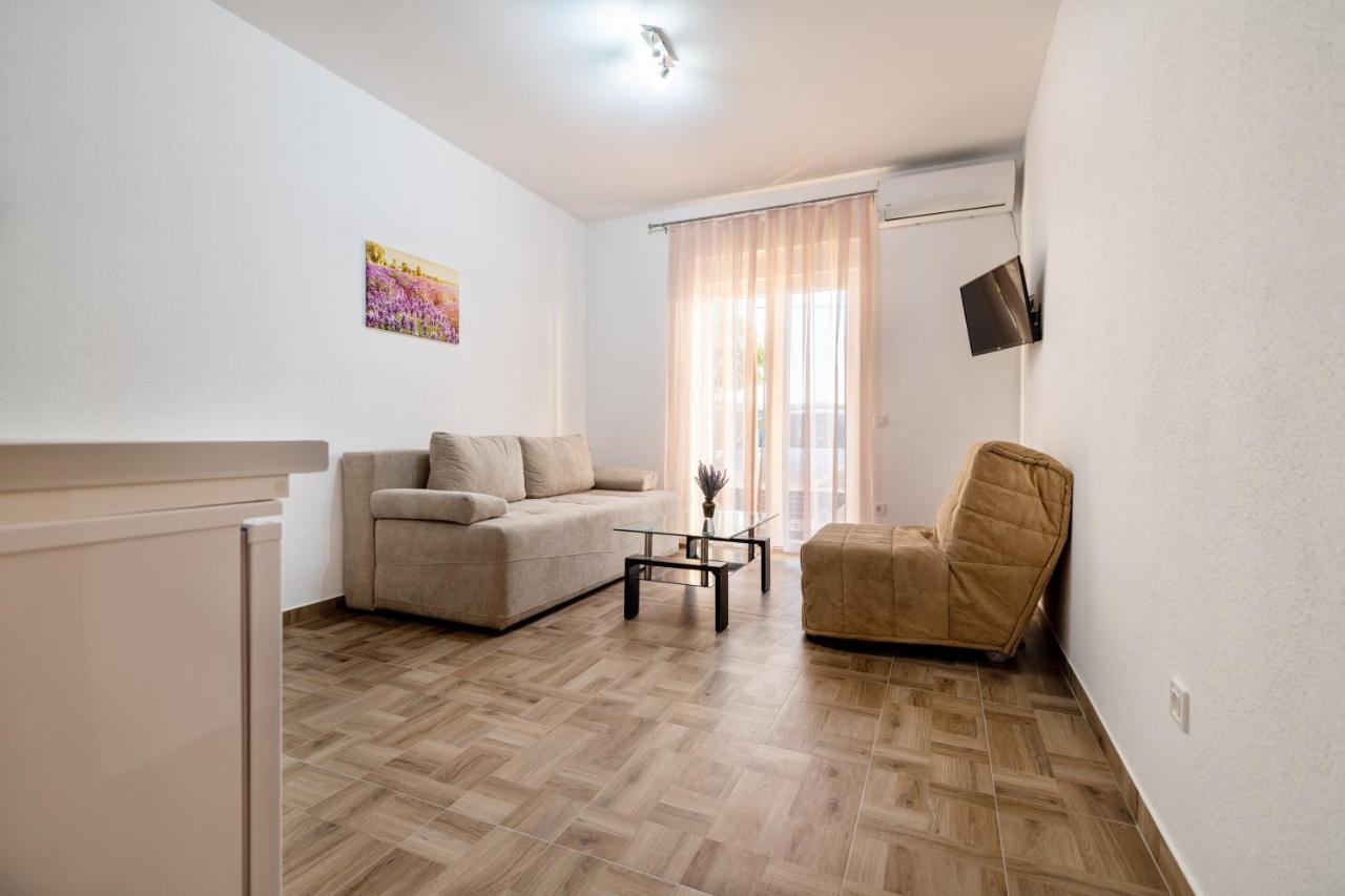 Apartments Glorija Неум Экстерьер фото